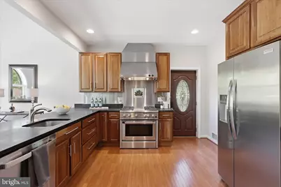 6256 Woodfair Drive, Fairfax Station, VA 22039 - Photo 8