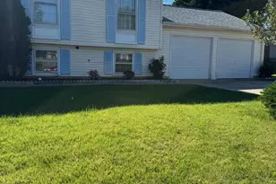 1334 Shallow Ford Rd, Herndon, VA 20170 - Photo 4