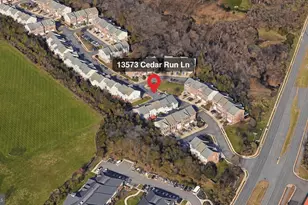 13573 Cedar Run Ln, Herndon, VA 20171 - Photo 2
