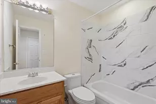 13573 Cedar Run Ln, Herndon, VA 20171 - Photo 28