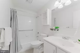 4921 Briar St, Fairfax, VA 22032 - Photo 32