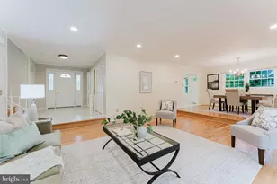4921 Briar St, Fairfax, VA 22032 - Photo 18