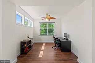 8717 Flowering Dogwood Ln, Lorton, VA 22079 - Photo 20