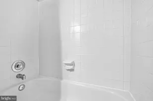11938 Sentinel Point Ct, Reston, VA 20191 - Photo 24