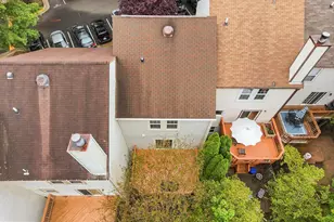 11938 Sentinel Point Ct, Reston, VA 20191 - Photo 32