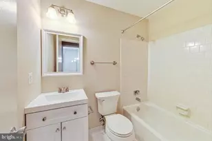 6415 Old Scotts Ct, Springfield, VA 22152 - Photo 14