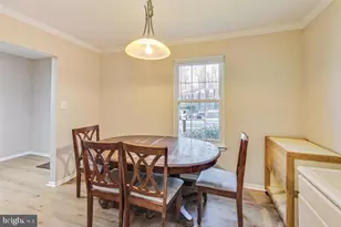 6415 Old Scotts Ct, Springfield, VA 22152 - Photo 8