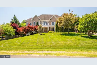 1002 Sherman Court, Great Falls, VA 22066 - Photo 2