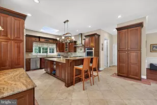 1002 Sherman Ct, Great Falls, VA 22066 - Photo 14