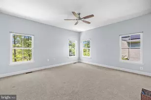 633 Spring St, Herndon, VA 20170 - Photo 26