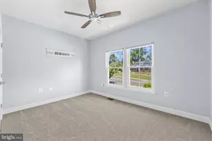 633 Spring St, Herndon, VA 20170 - Photo 32