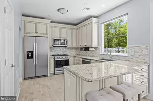 633 Spring St, Herndon, VA 20170 - Photo 18