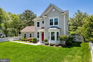 633 Spring St, Herndon, VA 20170 - Photo 2