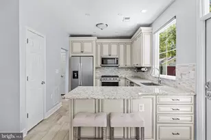 633 Spring St, Herndon, VA 20170 - Photo 16