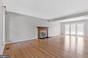 4613 Fillingame Dr, Chantilly, VA 20151 - Photo 2