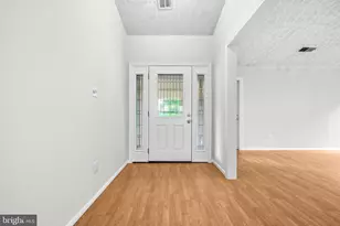 10410 Nellie White Ln, Fairfax, VA 22032 - Photo 22