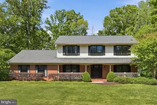 2638 Oakton Glen Dr, Vienna, VA 22181 - Photo 1