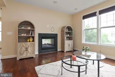102 Pearl Street, Herndon, VA 20170 - Photo 10