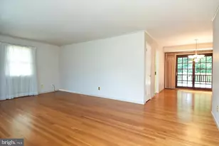 606 Kingsley Rd SW, Vienna, VA 22180 - Photo 8
