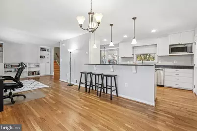 8806 Dianne Place, Springfield, VA 22152 - Photo 4