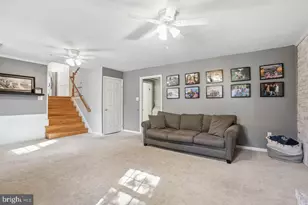 8806 Dianne Pl, Springfield, VA 22152 - Photo 12