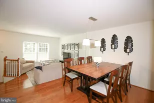 1392 Park Garden Ln, Reston, VA 20194 - Photo 8