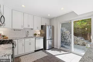 5211 Stonington Dr, Fairfax, VA 22032 - Photo 12