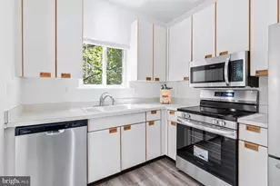 1958 Villaridge Dr, Reston, VA 20191 - Photo 18