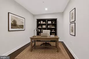 2319 Field Point Rd, Herndon, VA 20171 - Photo 4