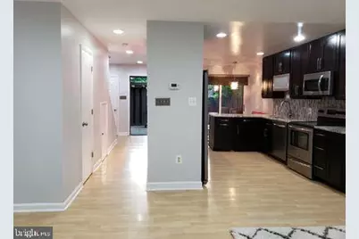 1329 Northgate Square, Reston, VA 20190 - Photo 10