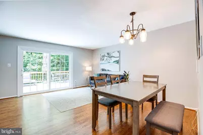 8657 Dellway Lane, Vienna, VA 22180 - Photo 12