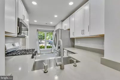 5980 Kimberly Anne Way, Alexandria, VA 22310 - Photo 8