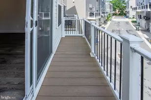 6069 Dreher Ct, Falls Church, VA 22044 - Photo 8