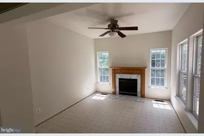 13643 Saint Johns Wood Place, Herndon, VA 20171 - Photo 14