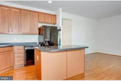 8038 Samuel Wallis Street, Lorton, VA 22079 - Photo 4