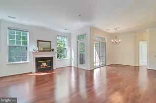 4151 Castlecary Ln, Fairfax, VA 22030 - Photo 4