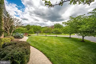 2939 Fox Mill Manor Dr, Oakton, VA 22124 - Photo 4