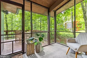 10815 Cross School Rd, Reston, VA 20191 - Photo 12