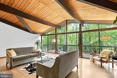 10815 Cross School Road, Reston, VA 20191 - Photo 2