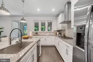 9257 Wood Violet Ct, Fairfax, VA 22031 - Photo 22