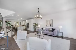 9257 Wood Violet Ct, Fairfax, VA 22031 - Photo 4