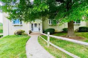 2920 Willston Pl, Falls Church, VA 22044 - Photo 2