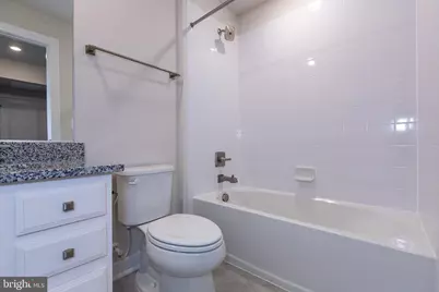 2328 Water Promenade Avenue, Herndon, VA 20171 - Photo 50