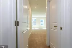 2328 Water Promenade Ave, Herndon, VA 20171 - Photo 34