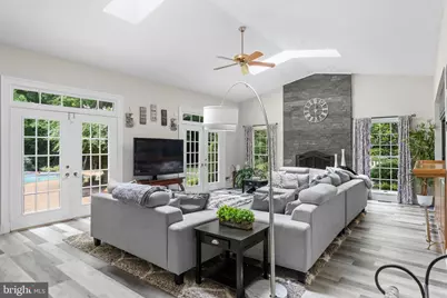 8604 Beaver Pond Lane, Fairfax Station, VA 22039 - Photo 4