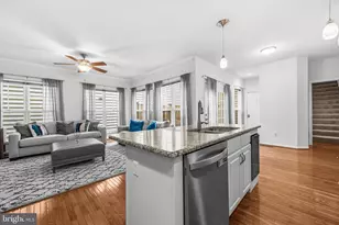 9123 Stonegarden Dr, Lorton, VA 22079 - Photo 10