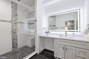 6925 Barrett Rd, Falls Church, VA 22042 - Photo 30
