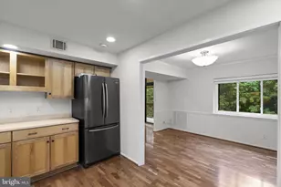 1631 Parkcrest Cir, Reston, VA 20190 - Photo 20