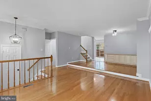 6804 Signature Cir, Alexandria, VA 22310 - Photo 6