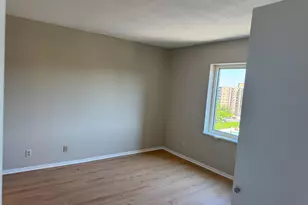 8360 Greensboro Dr, McLean, VA 22102 - Photo 14